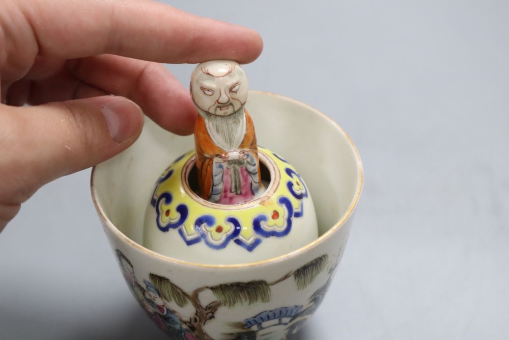A Chinese blue and white tea cup, a novelty tea bowl and two other teacups